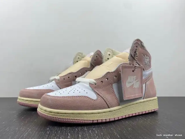 LUCY (Women's) 1 Air Pink Washed FD2596-600 High OG Jordan Retro 0527
